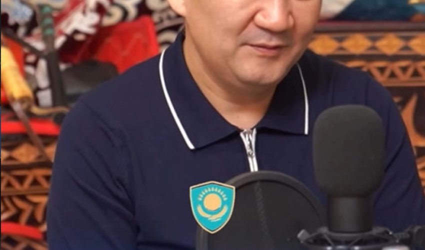 ТЕАТР ТӨРІНДЕГІ ТАҒЫЛЫМДЫ КЕЗДЕСУ