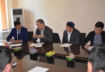 Сарыағаш ауданындағы жиналыс