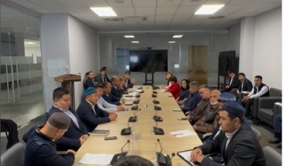 «ЫНТЫМАҚ-ТҮРКІСТАН» КЛУБЫ АЯСЫНДА «ЗАЙЫРЛЫ ҚОҒАМ - КЕМЕЛ БОЛАШАҚ НЕГІЗІ» ТАҚЫРЫБЫНДА ДӨҢГЕЛЕК ҮСТЕЛ ӨТТІ