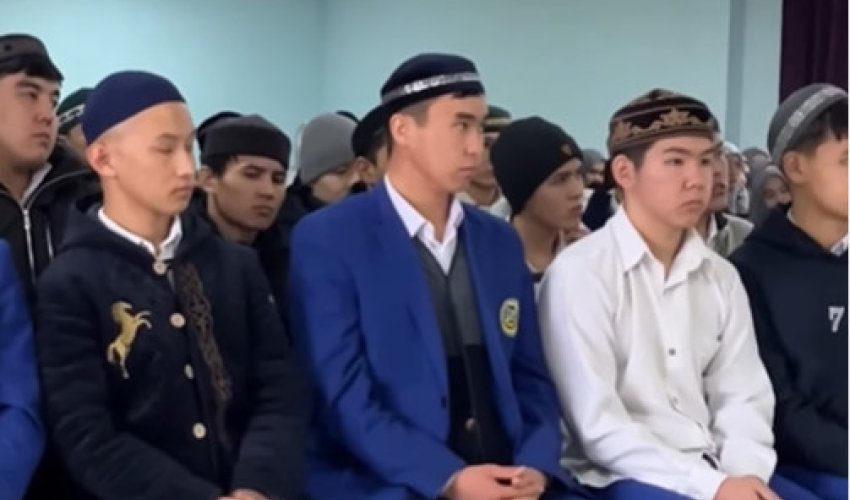 «САРЫАҒАШ» МЕДРЕСЕ-КОЛЛЕДЖІНІҢ СТУДЕНТТЕРІМЕН КЕЗДЕСУ ӨТТІ